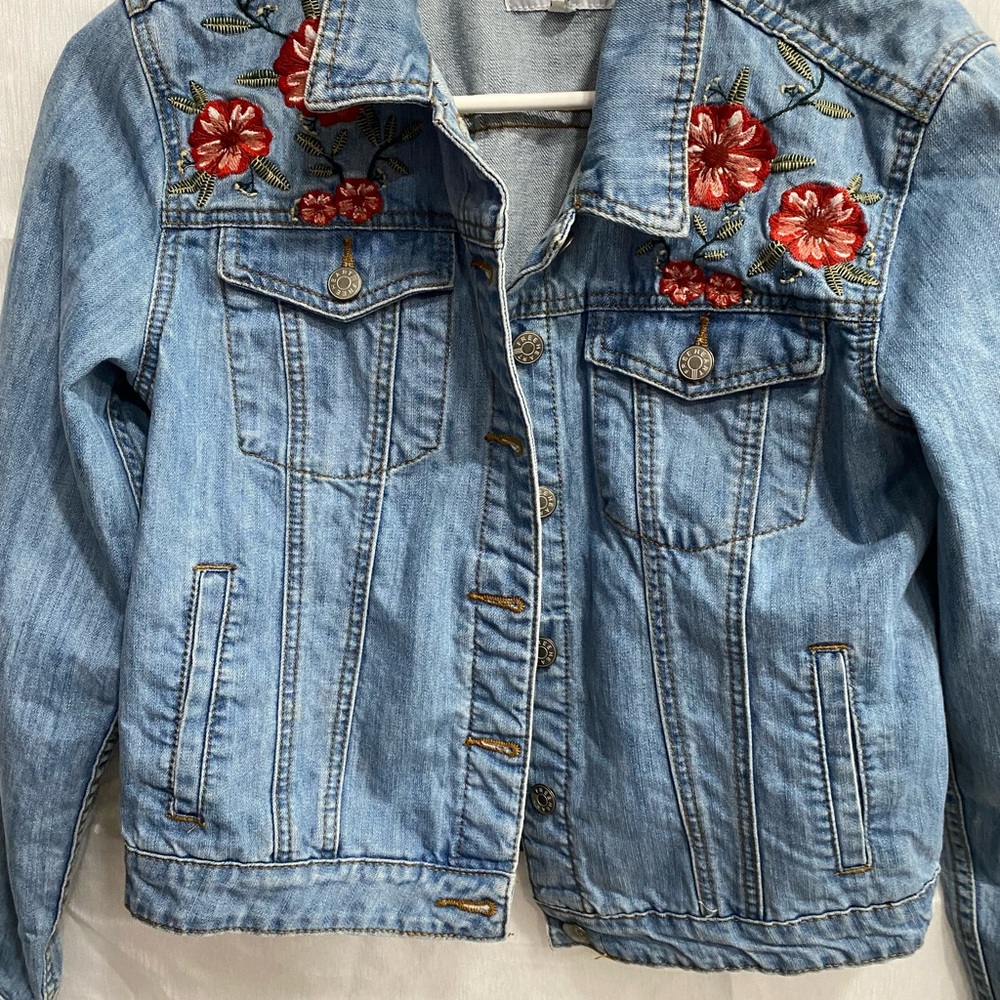 Denim free heart, jean jacket with woven flowers